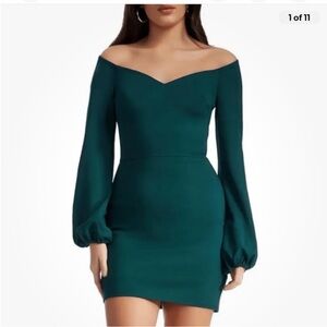NWOT Dress The Population Esperanza Long Sleeve Sweetheart Neck Emerald Dress